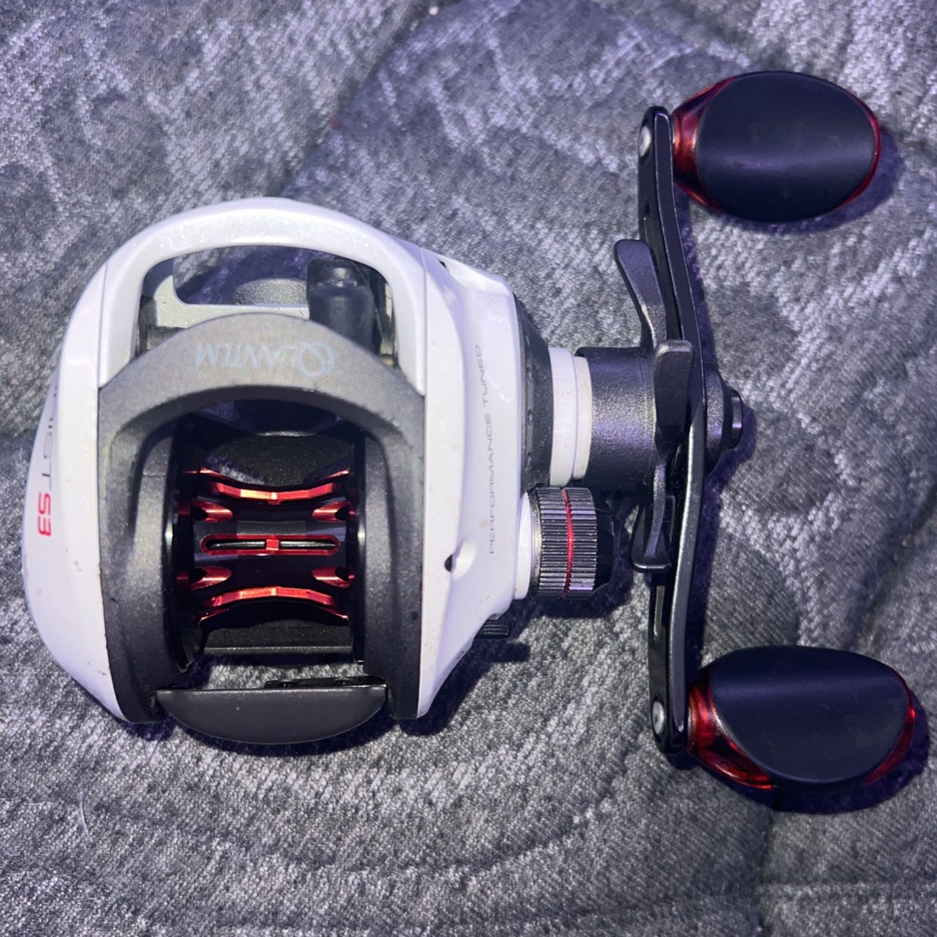 Quantum Accurist S3 Baitcast Reel Fishing