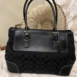 Coach Tote with CC pattern Black Canvas & Leather