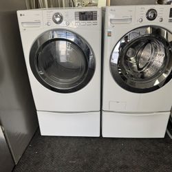 LG Set Washer & Gas Dryer Set