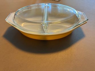 Pyrex Yellow Divided Casserole Dish with Lid
