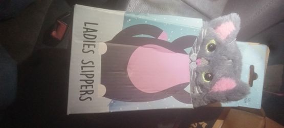 6 1/2-7 1/2 Women's Slippers New never Used  By The Cat Lady Box Co.