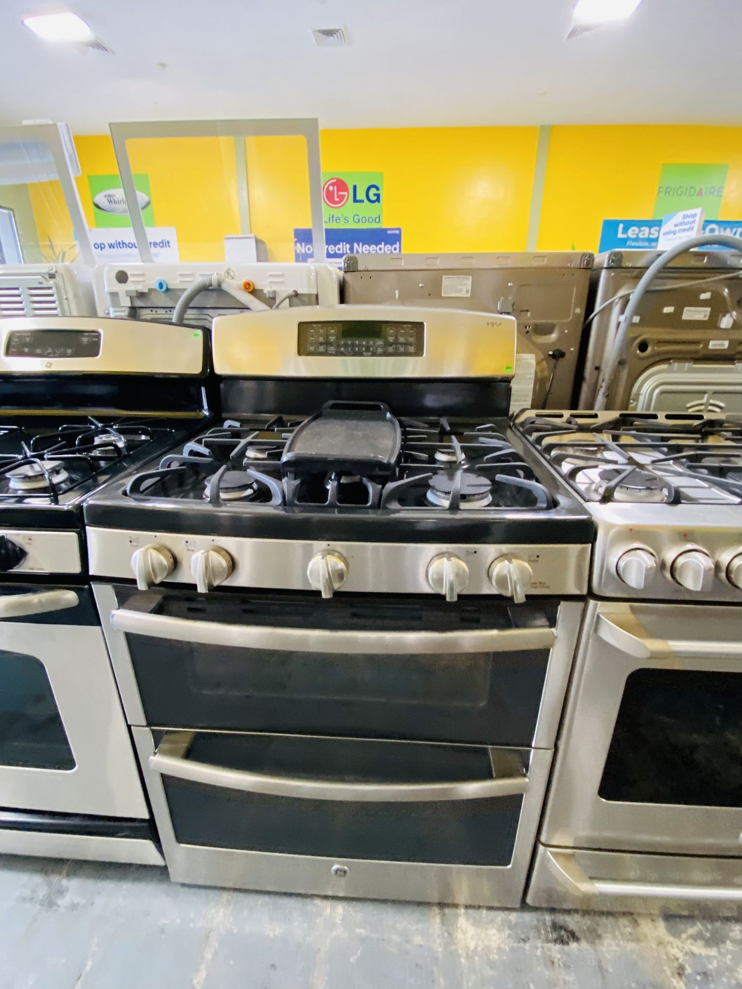 Double Oven Stove Take It Today With Only 11$ Down 