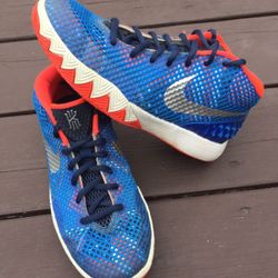 NIke Kyrie (GS)- kids size 4