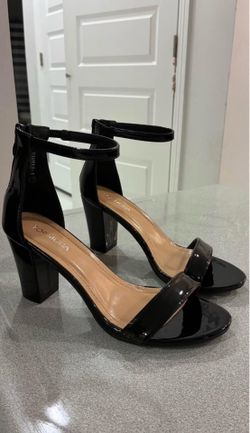 Black top moda heels