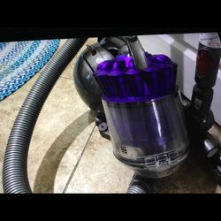 Vacuum Dyson Dc39 
