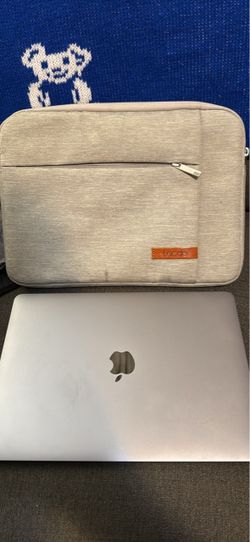 Apple MacBook with Lacdo Sleeve Case