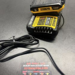 Dewalt 2.0 battery and charger