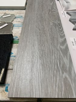 Wood porcelain planks