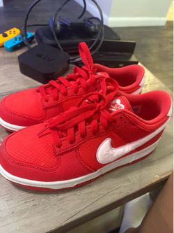 Nike Dunks Red Valentines Size 7Y