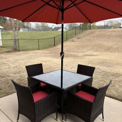🔥 5-Piece Patio Dining Set w/ LED Umbrella – Modern & Stylish $300 OBO 🔥