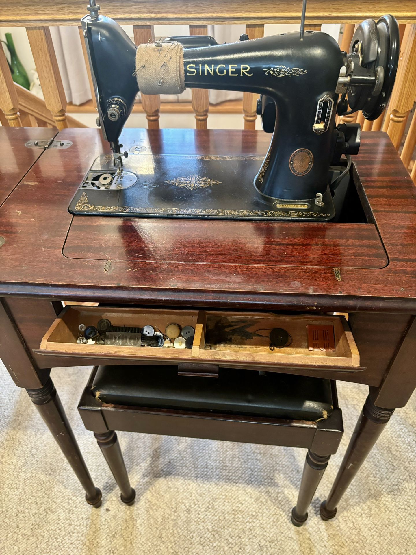 Vintage Sewing Machine w/ Stool