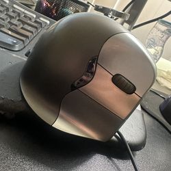 Evoluent Vertical Mouse 4 Right