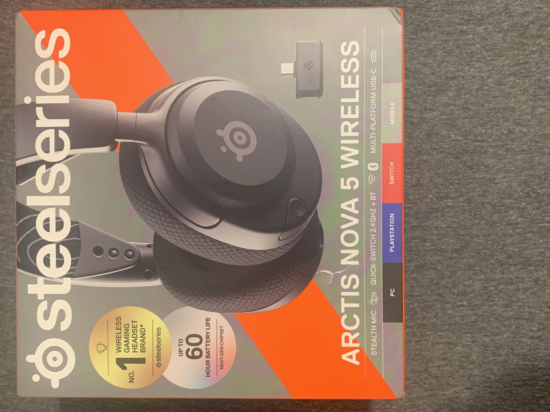 Arctis nova 5 wireless  (Steelseries)