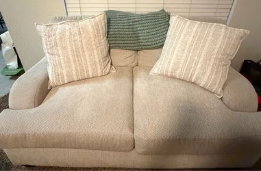 Love seat