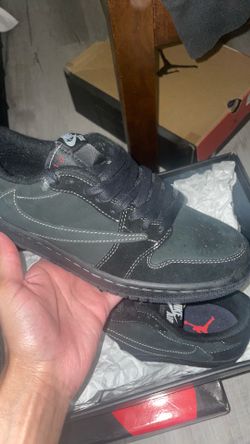 Travis Scott Phantom BLACK