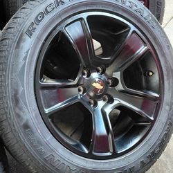 20s CHEVY GMC RIMS TIRES 6LUGS 6X5.5 