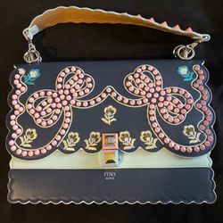 Brand New ! Fendi Real Purse!!!!!!!!