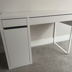 Makeup Vanity Desk 