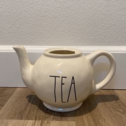 Rae Dunn Tea Pot 