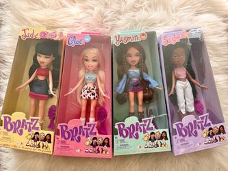 Bratz Dolls Set of 4 – Jade, Cloe, Yasmin, Sasha