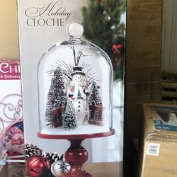 Holiday cache