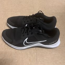 Nike shoes: M 10.5