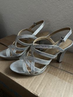 Silver Heels - Size 9M