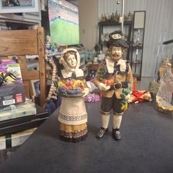 Vintage Set Of 2 Harvest Brown Pilgrim Couple Decorative Table Top Figurines In Beautiful Detail, Resin W/Fabric Clothing 9" & 10"