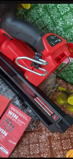 Milwaukee
M18 FUEL 3-1/2 in. 18-Volt 21-Degree Lithium-Ion Brushless Cordless Framing Nailer (Tool-Only)