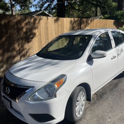 2018 Nissan Versa