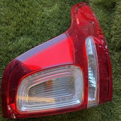 2012 Ford Explorer LH Side Taillight 