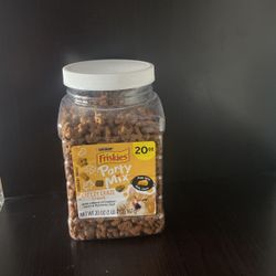 Friskies Purina Party Mix 20 Oz