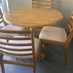 Dining set table