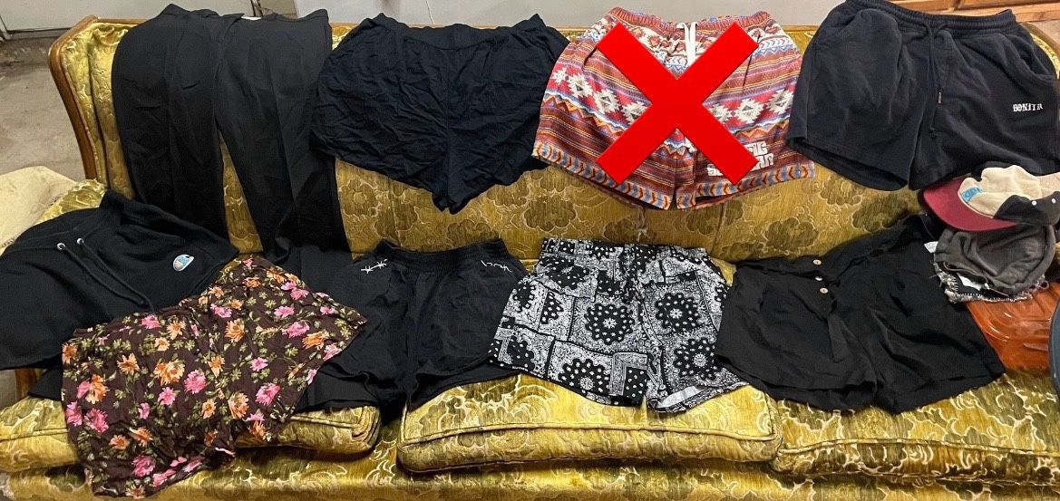 Womens Mixed Clothing Lot (11 Items) Size Large & Size 2