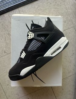 Jordan 4 White Thunder