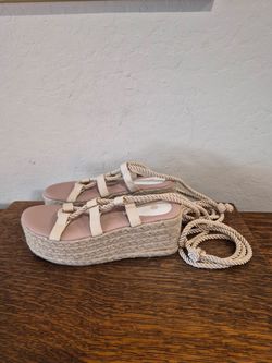Platform Espadrille Sandals with Woven Jute Soles and beige straps 
Women's Size 8.5 
EUR 39