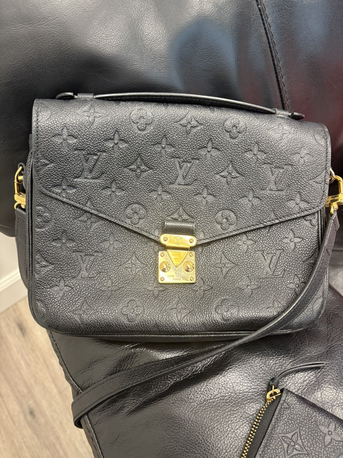 louis vuitton métis black