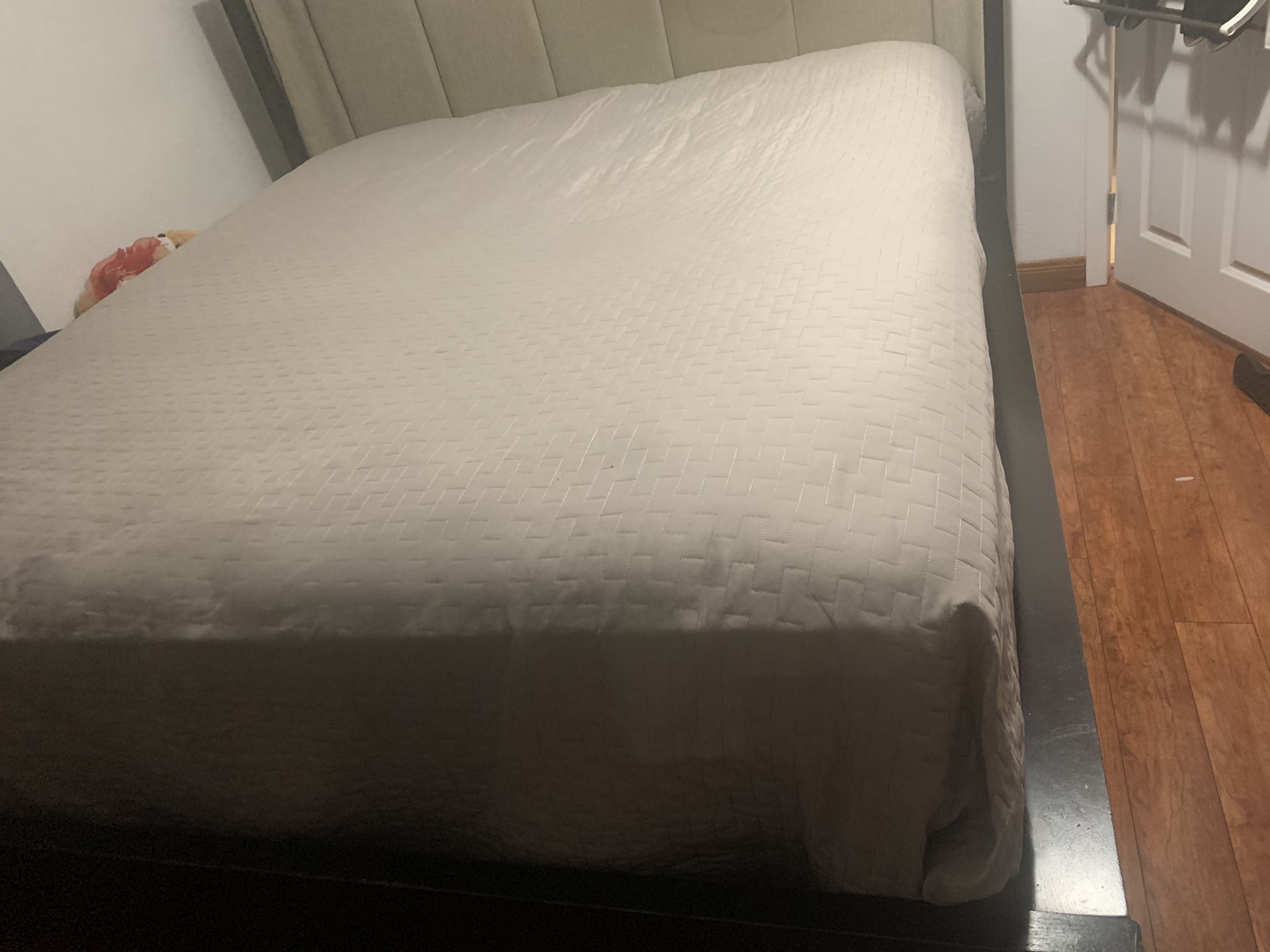 Free Bed box only In L.A area