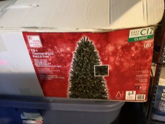 Built in lighting artificial Christmas tree 7.5 ft tall