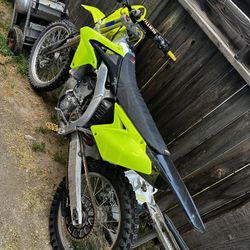 250 Suzuki RMZ dirt bike 