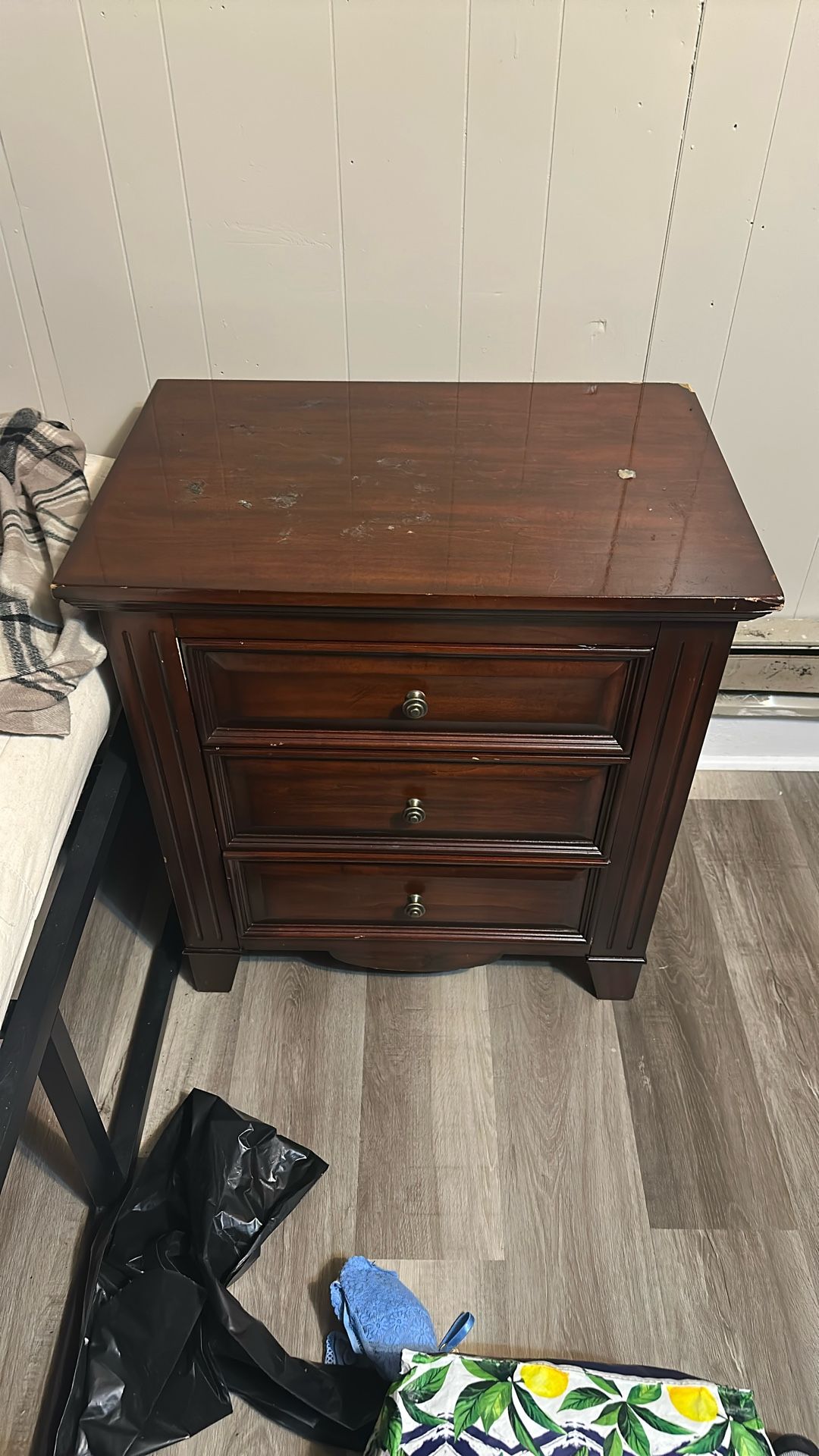 3 Drawer Wooden Stand