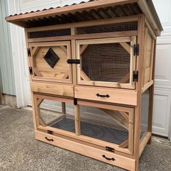 Cedar Rabbit Hutch With Enclosed Run
