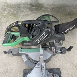 Hitachi Saw With Stand