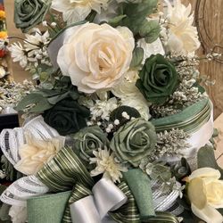 Wedding Flowers-Floral arrangement 