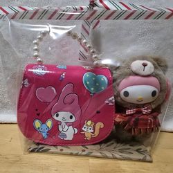 Hello Kitty Purse And Keychain 
