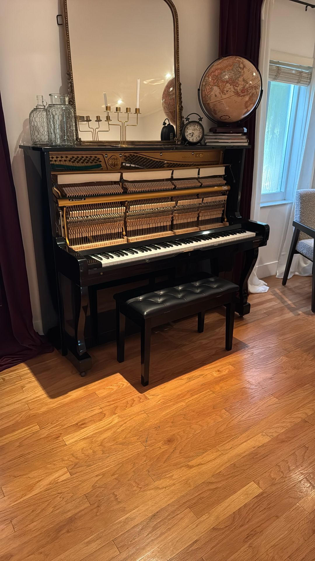 Piano Vertical