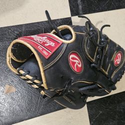 Baseball Gloves 