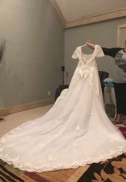 Wedding dress