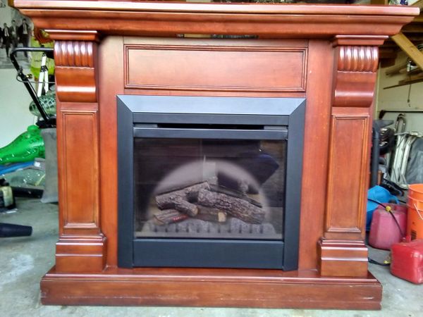 Electric fireplace for Sale in Palmdale, CA - OfferUp