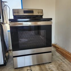 Kitchen Appliances Dishwasher Range And Microwave Hood Vent